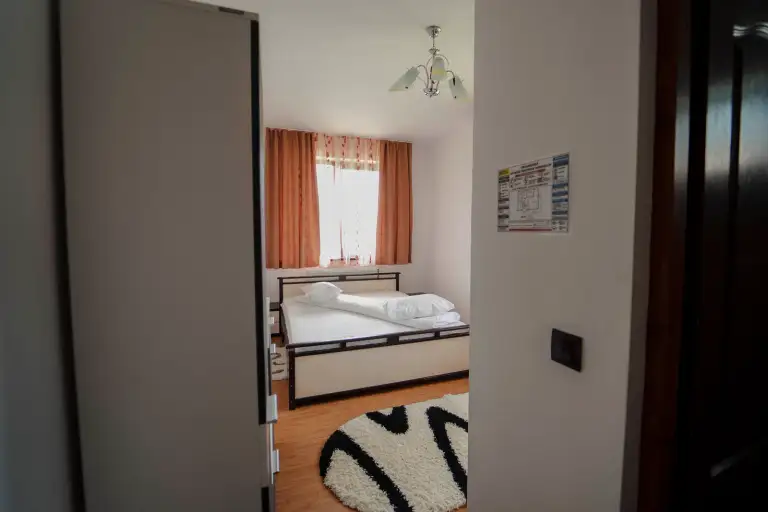 Camera 1 - Pensiunea Miruna